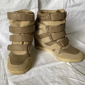 BDG High Top Sneaker Wedge